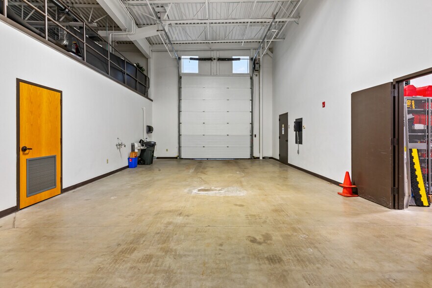 More Photos Of 380 Us Route 1, Falmouth Office Residential For Lease