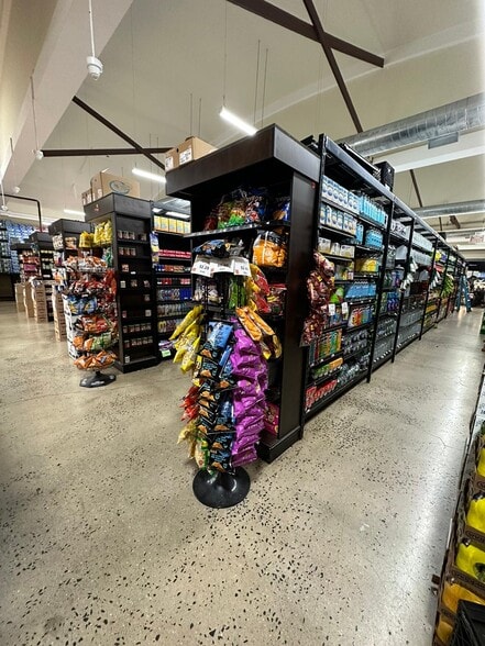 More Photos Of 2343 Jerome Ave, Bronx Supermarket For Sale