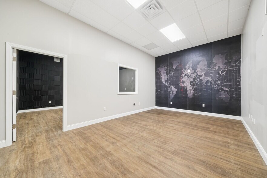 More Photos Of 4491 School Rd S, Export Freestanding For Sale