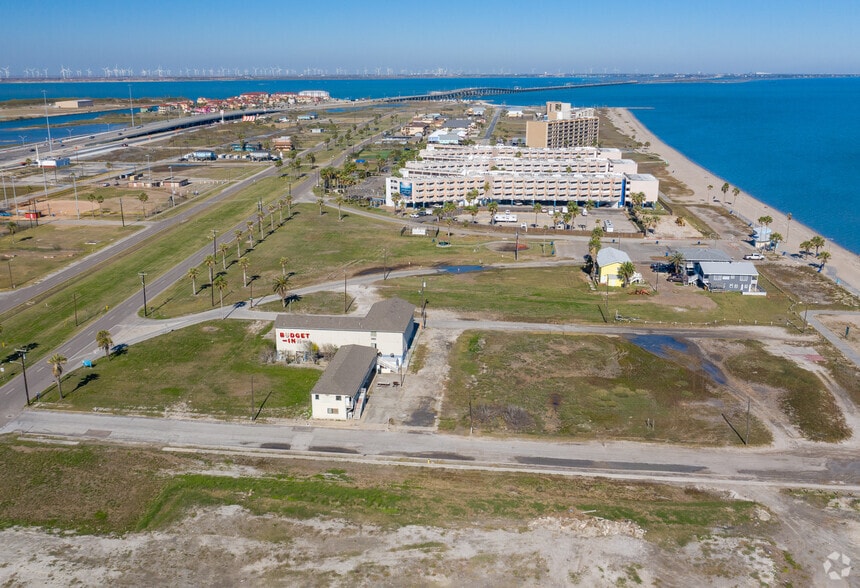 More Photos Of 231 Stewart Pl, Corpus Christi Hotel For Sale