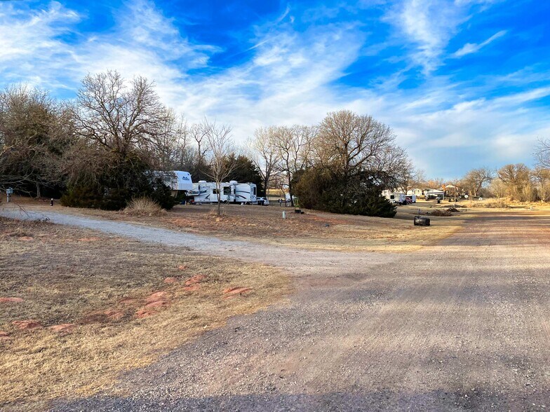 More Photos Of 571 S Main St, Luther Trailer Camper Park For Sale