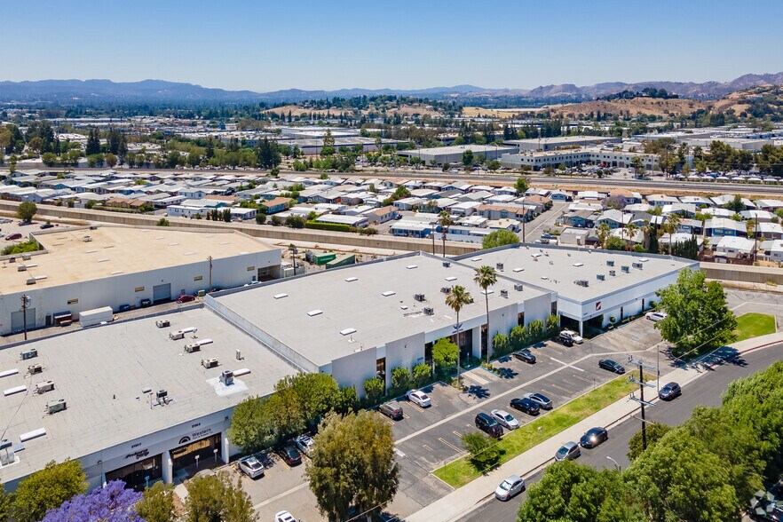 More Photos Of 21330 Superior St, Chatsworth Warehouse For Lease