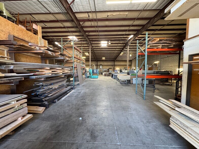 More Photos Of 1645-1711 E Jackson St, Phoenix Warehouse For Lease