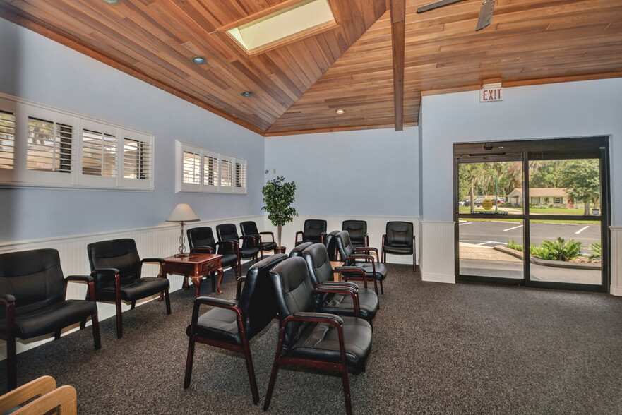 Primary Photo Of 403 W Highland Blvd, Inverness Medical For Sale