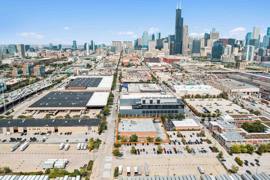 More Photos Of 555 W 14th Pl, Chicago Warehouse For Sale