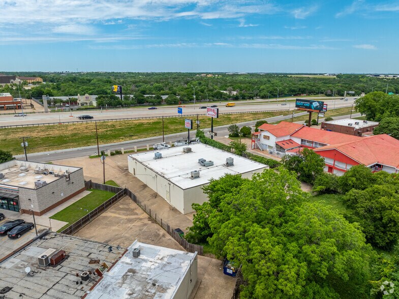 More Photos Of 6960 Marvin D Love Fwy, Dallas Freestanding For Sale