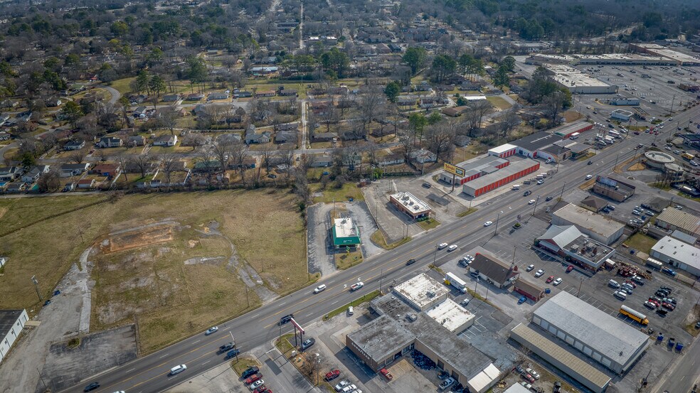 More Photos Of 1716 6th Ave SE, Decatur Funeral Home For Sale