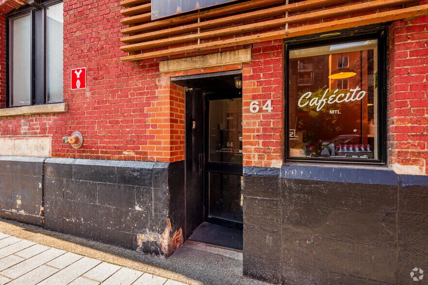 More Photos Of 64 Rue Prince, Montréal Storefront Retail Office For Sale