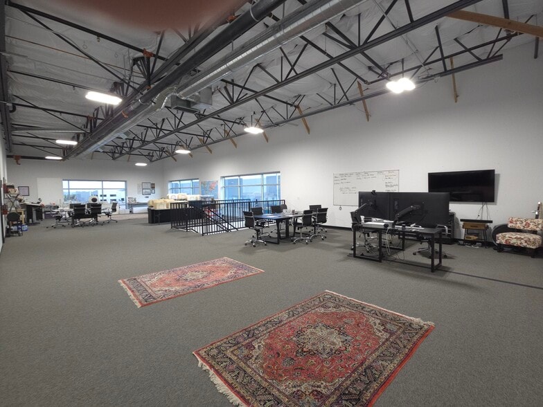 More Photos Of 7600 W Arby Ave, Las Vegas Industrial For Sale