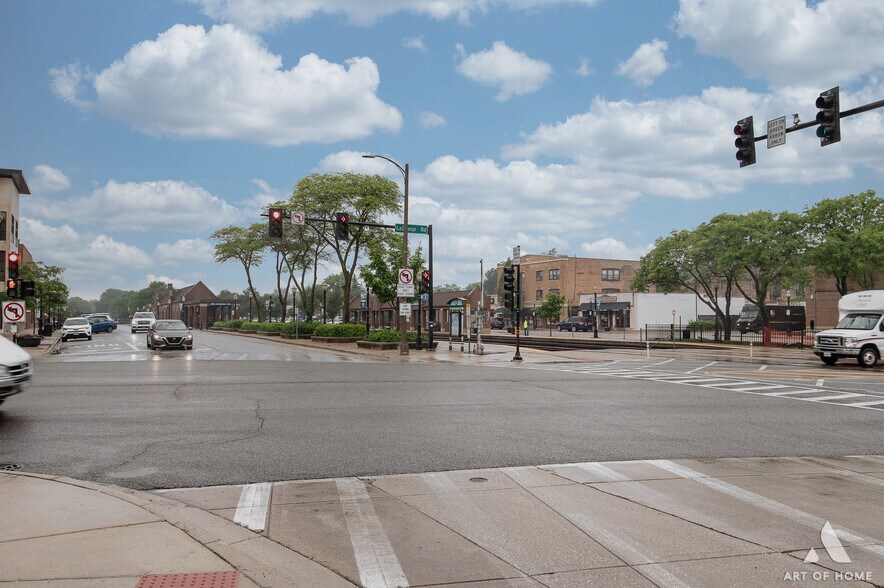 More Photos Of 16-18 E Burlington Ave, La Grange Storefront For Lease