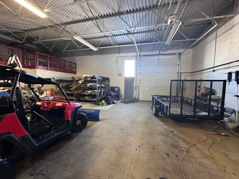More Photos Of 3160 Continental Dr, Traverse City Warehouse For Sale