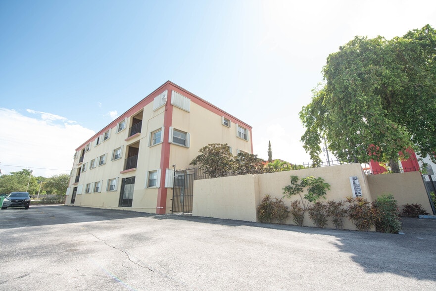 More Photos Of 2130 Avenue S, Riviera Beach Apartments For Sale