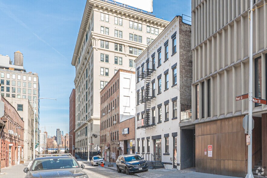 More Photos Of 53 Pearl St, Brooklyn Office Residential For Lease