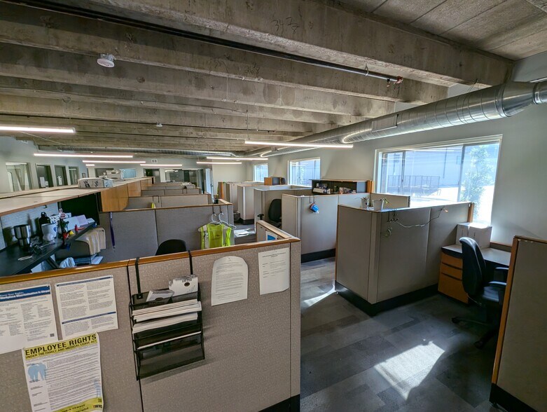 More Photos Of 860 Vandalia St, Saint Paul Warehouse For Lease