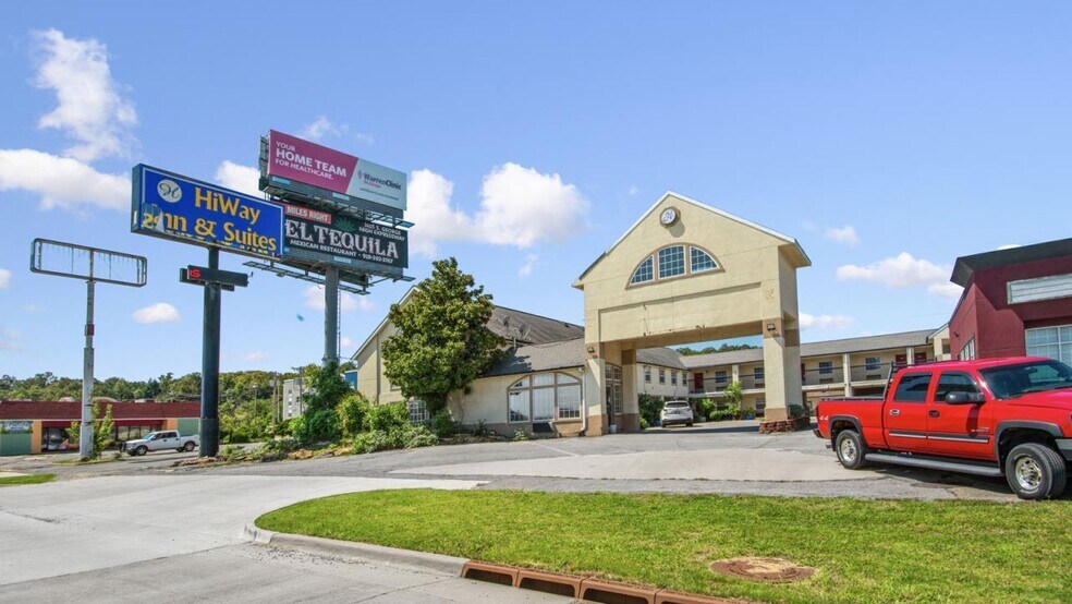 More Photos Of 419 S George Nigh Expy, Mcalester Hotel For Sale
