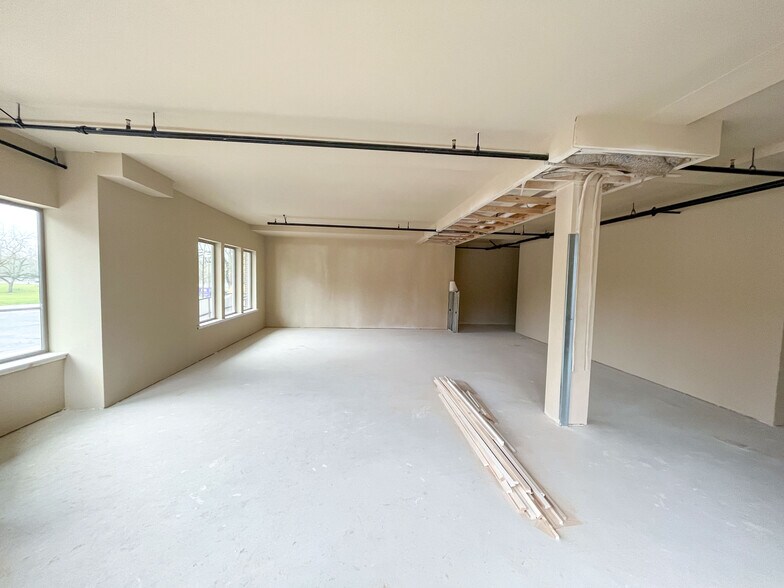 More Photos Of 107 C Street, Independence Apartments For Lease