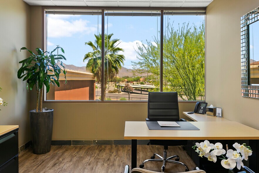 More Photos Of 9375 E Shea Blvd, Scottsdale Coworking Space
