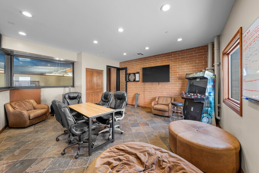 More Photos Of 122 Sheldon St, El Segundo Loft Creative Space For Sale