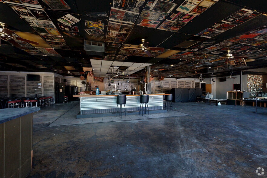 Primary Photo Of 4051 Fm 1960 Rd W, Houston Unknown For Lease