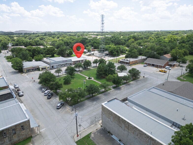 More Photos Of 113 W Decatur St, Chico General Retail For Sale