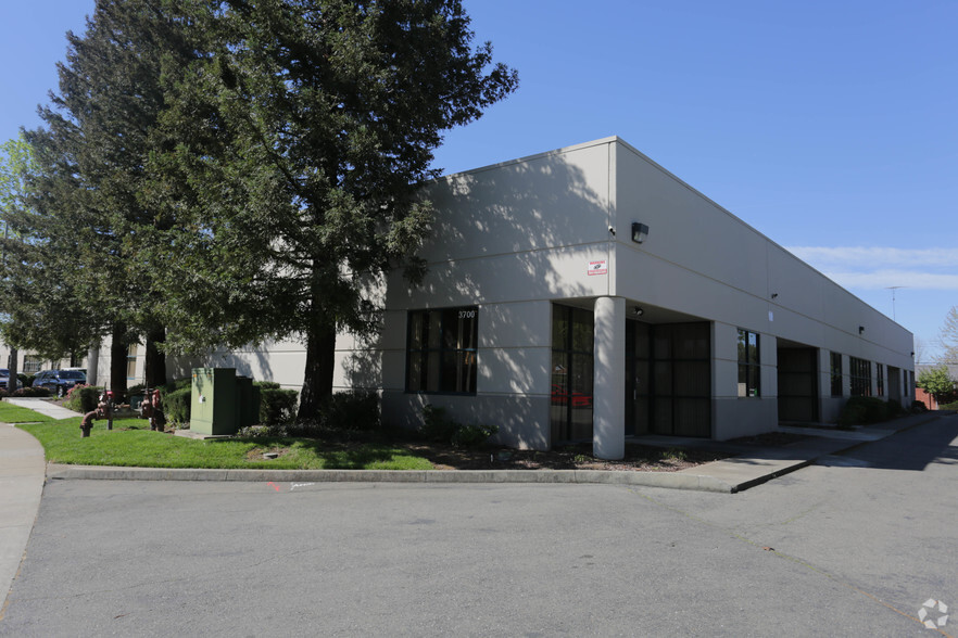 Primary Photo Of 3700 Business Dr, Sacramento Light Distribution For Lease