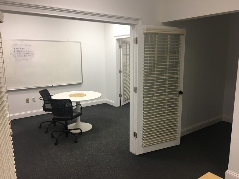 More Photos Of 3020 Highlands Pky, Smyrna Office For Lease
