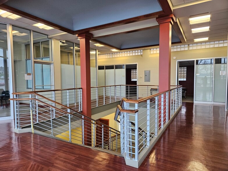 More Photos Of 2416 Pennsylvania Ave, Weirton Medical For Lease