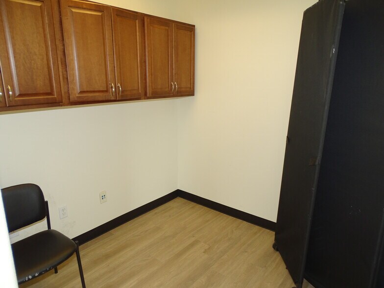 More Photos Of 750 Coronado Center Dr, Henderson Medical For Lease