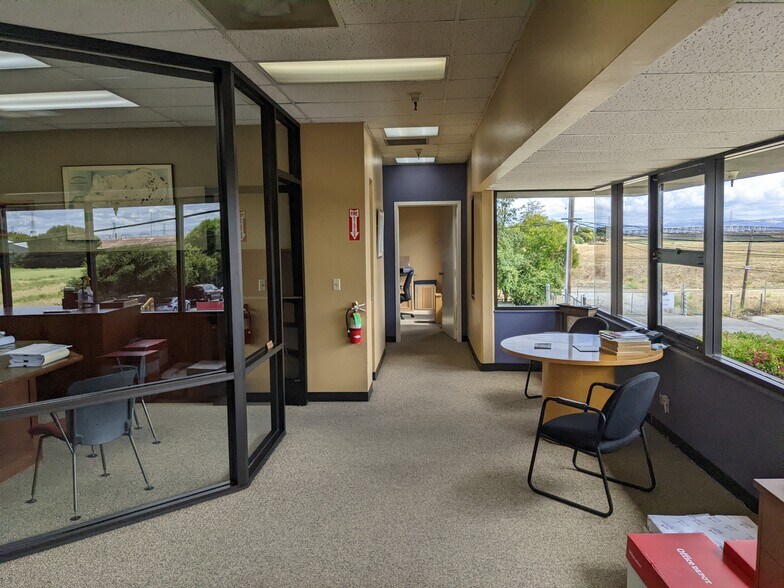 More Photos Of 351 Demeter St, East Palo Alto Warehouse For Lease