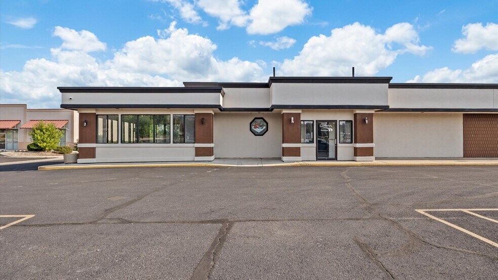 More Photos Of 2148 Broadway, Grand Junction Unknown For Lease