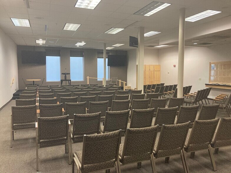 More Photos Of 14 W Mifflin St, Madison Loft Creative Space For Lease