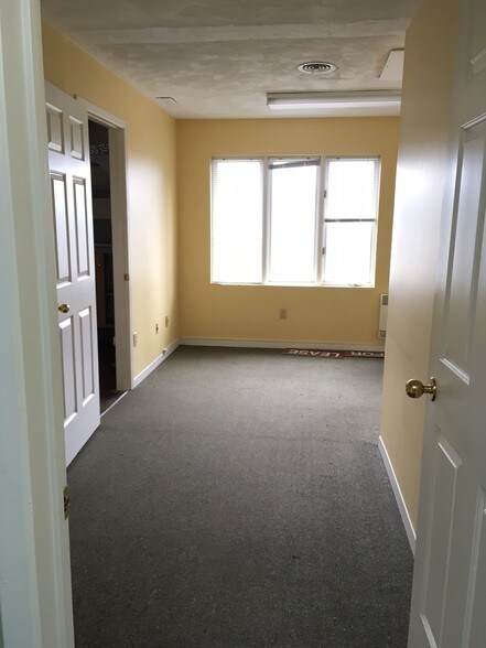 More Photos Of 232-236 St George St, Moncton Office For Lease