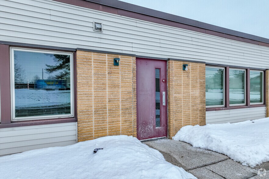 More Photos Of 2828 E State Blvd, Fort Wayne Medical For Sale