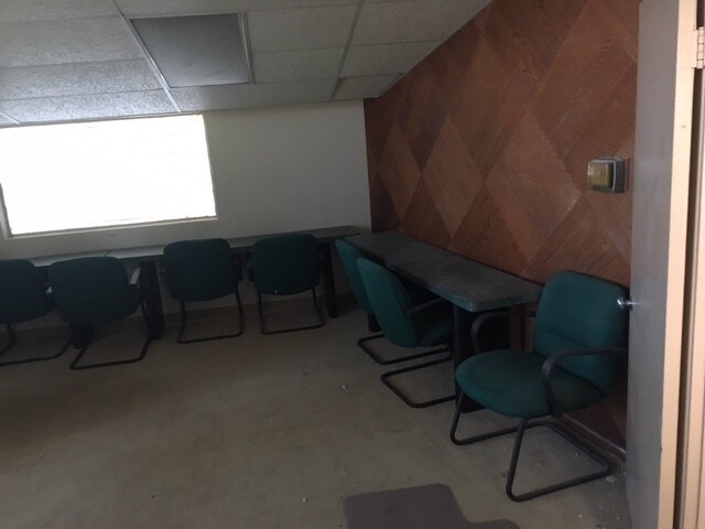 More Photos Of 218 W E St, Ontario Medical For Sale