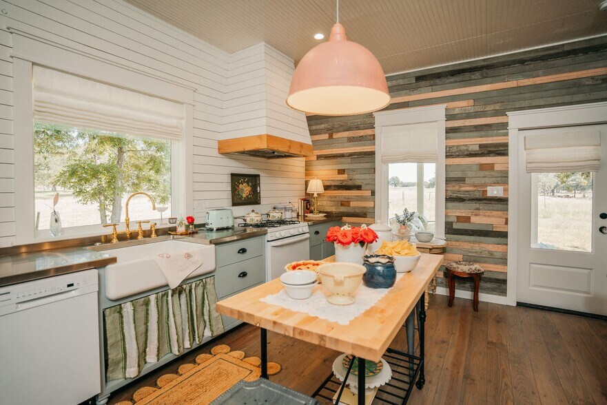 More Photos Of 17 Old Fredericksburg Rd, Boerne Land For Sale