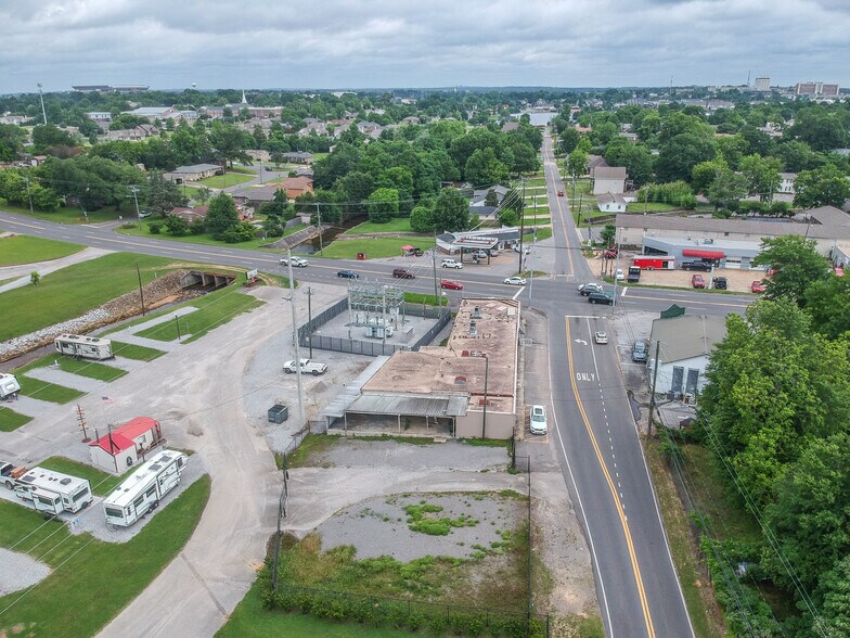 More Photos Of 2300 2nd Ave E, Tuscaloosa Office For Sale