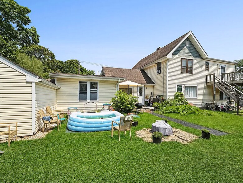 More Photos Of 134 Ponquogue Ave, Hampton Bays Apartments For Sale