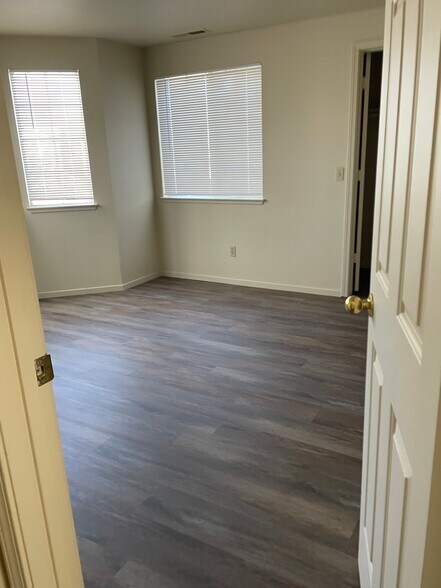More Photos Of 4003 Village Dr, Carson City Multifamily For Sale