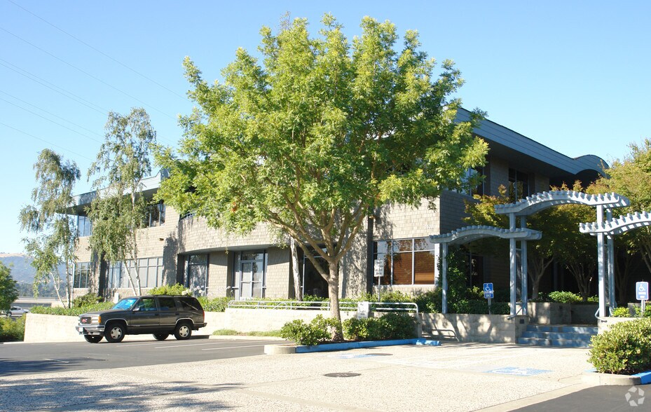 More Photos Of 2520 Camino Diablo, Walnut Creek Office For Lease