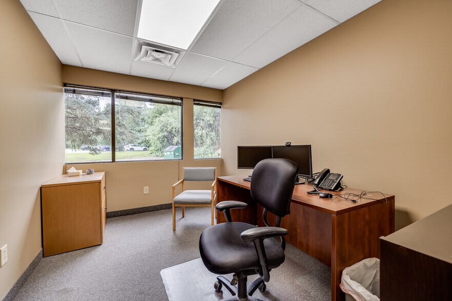 More Photos Of 4205 Lancaster Ln N, Plymouth Office For Sale