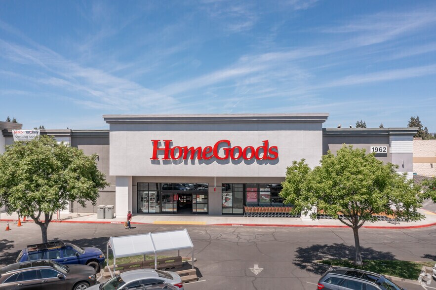 More Photos Of 1900-2000 E 20th St, Chico Unknown For Lease