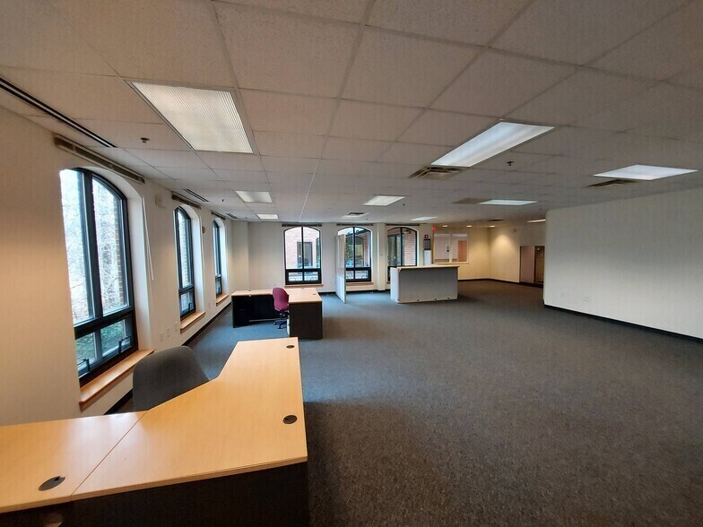 More Photos Of 610 Jones Ferry Rd, Carrboro Medical For Sale