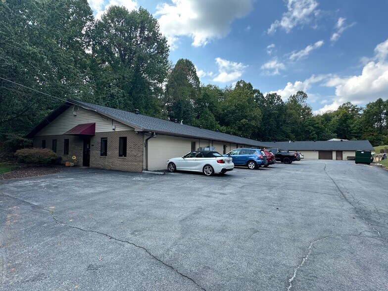 More Photos Of 2514 Old Lewis Rd, Johnson City Warehouse For Lease