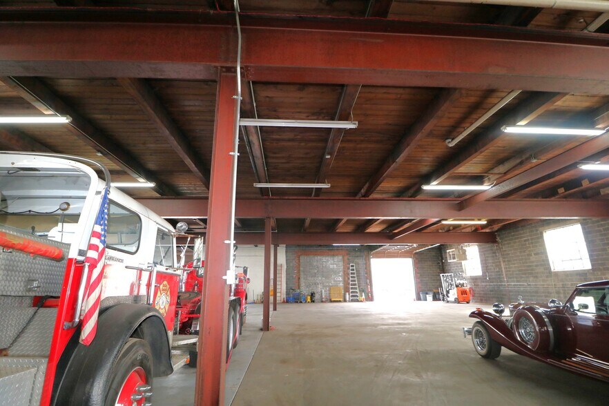 More Photos Of 156 E 15th St, Paterson Warehouse For Sale
