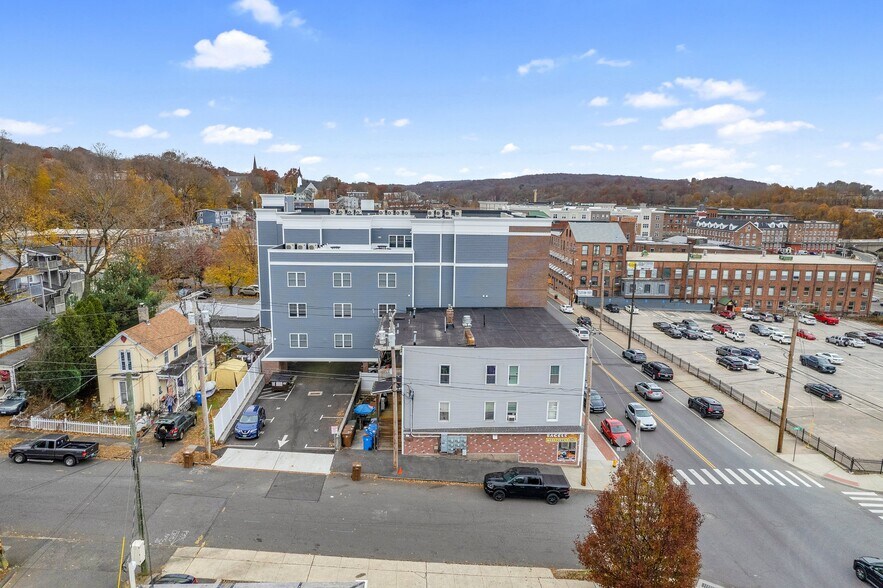 More Photos Of 356 Howe Ave, Shelton Apartments For Lease
