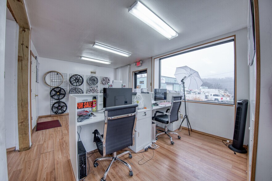 More Photos Of 1080 3rd Ave, North Versailles Warehouse For Sale