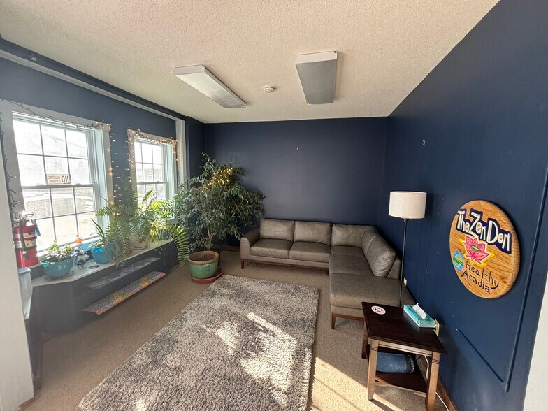 More Photos Of 24 Church St, Ellsworth Office For Lease