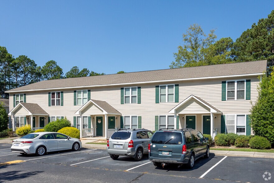 Primary Photo Of 5217-5336 Tern Pl, Fayetteville Apartments For Sale