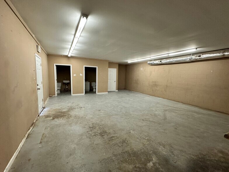 More Photos Of 401 S Leighton Ave, Anniston Office For Sale