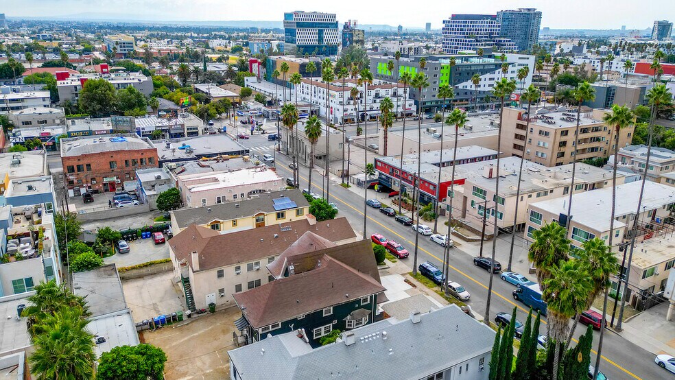 More Photos Of 1732 N Wilton Pl, Los Angeles Apartments For Sale